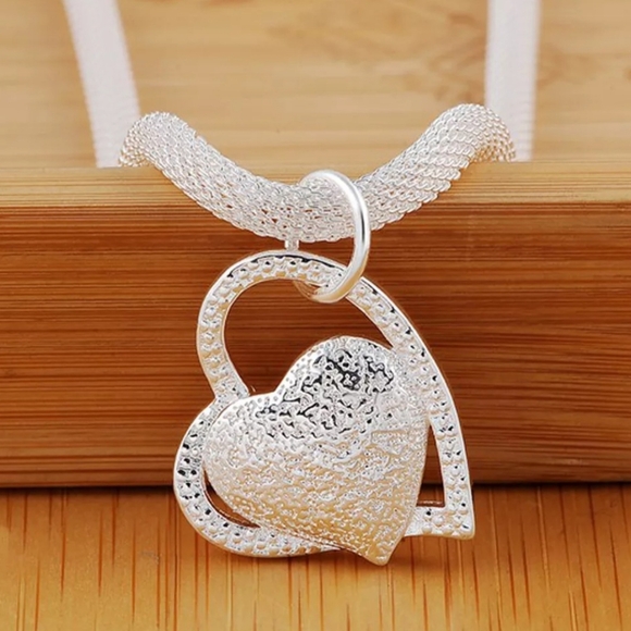 Silver Plated Double Heart Pendant Women's Necklace - Picture 3 of 10